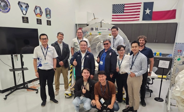 นาซาและ SpaceX ส่งงานวิจัยผลึกเหลวของคนไทยขึ้นสู่สถานีอวกาศนานาชาติ ISS