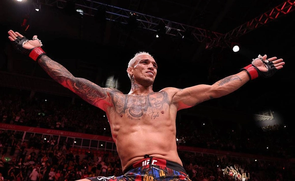 โอลิเวียรา ซับมิชชันดับ แกมร็อต  ยกที่ 2 ในศึก UFC ตะลุยบราซิล!