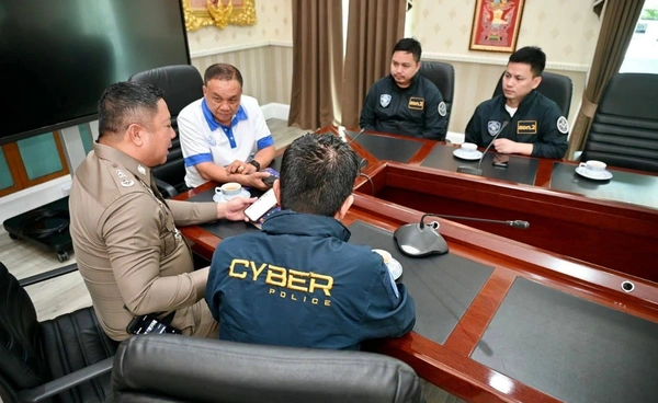 นายก อบจ.ภูเก็ต จับมือตำรวจภูธรภูเก็ต เสริมแกร่ง ปชช.-ผู้ประกอบการ รู้ทันภัยออนไลน์