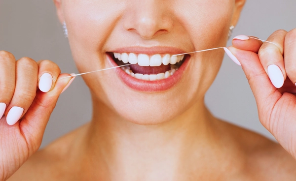 รู้หรือไม่ ใช้ไหมขัดฟัน ก็ช่วยลดความเสี่ยงสโตรกได้