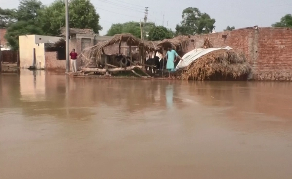 “ปากีสถาน” ยังเผชิญน้ำท่วม  เตรียมรับมือฝนตกเพิ่ม