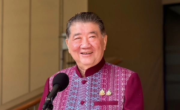 "ภูมิธรรม" เชื่อกองทัพเข้าใจนายกฯ ยันพรรคร่วมยังเหนียวแน่น ไม่มีปัญหา