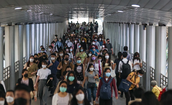ทำงานต่างประเทศ! เปิดรับสมัครคนไทยไปฮ่องกง รายได้สูงสุดกว่า 7.9 หมื่นบาท