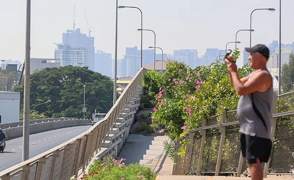 วิธีเช็กร่างกาย “ฝุ่น PM 2.5” กระทบสุขภาพระดับไหน อาการแบบใดต้องพบแพทย์ 