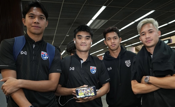 ทีมชาติไทย เดินทางไปศรีลังกา ฮัดสัน เผยเหตุเรียกกองหลังแทนกองหน้า