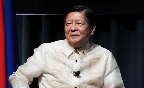 พี่สาวเฟอร์ดินานด์ มาร์กอส จูเนียร์ ประธานาธิบดีฟิลิปปินส์ กล่าวหาน้องชายเสพยา