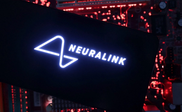 Neuralink ระดมทุนสำเร็จ 21,900 ล้านบาท หลังชิปสมองได้รับการรับรองใช้กับมนุษย์