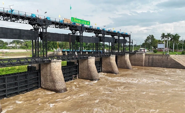 กรมชลประทาน ย้ำพร้อมปรับแผนระบายน้ำ "ขื่อนพระราม 6"