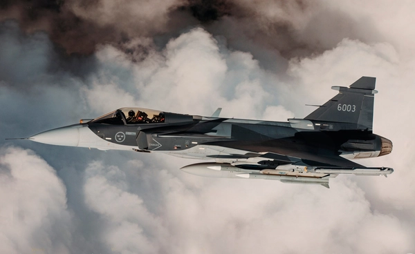 คณะรัฐมนตรีอนุมัติการจัดซื้อเครื่องบินขับไล่ JAS 39 Gripen E/F จากประเทศสวีเดน