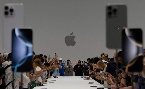 iPhone 13 อัปเดต iOS 18.5 รองรับช่วยเหลือฉุกเฉินผ่านดาวเทียมได้แล้ว ติดต่อได้แม้ไม่มีสัญญาณมือถือ