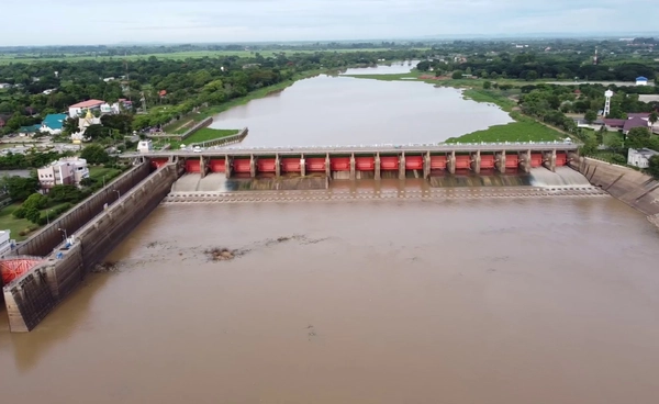 "เขื่อนเจ้าพระยา" ระบายน้ำเพิ่ม รับมวลน้ำเหนือหลังมีแนวโน้มเพิ่มขึ้น