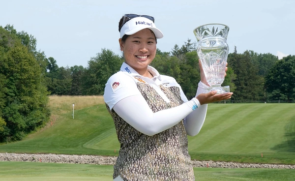  ประวัติ "พราว" ชเนตตี วรรณแสน ดาวรุ่งดวงใหม่วงการกอล์ฟ