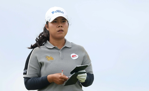 อาภิชญา ประเดิม T7 แซร์นูเซ็ค นำรอบแรก