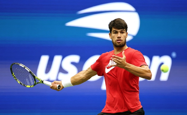 อัลคาราซ คว้าแชมป์ กลับขึ้นมือ 1 โลก