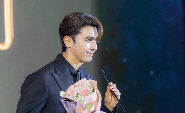 “ภณ – โบว์”  คว้า 4 รางวัล งานประกาศรางวัล "MAYA TV AWARDS 2025" 