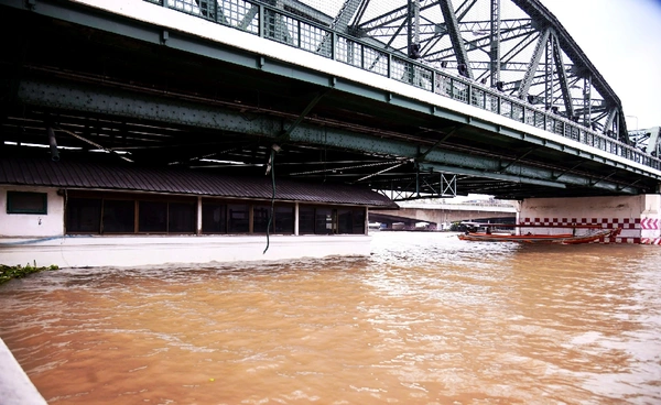 “ชัชชาติ” มั่นใจกทม.เอาอยู่ น้ำเหนือ–น้ำหนุนปีนี้ไม่น่ากังวล เผยผ่าน “จุดสูงสุด” ไปแล้ว