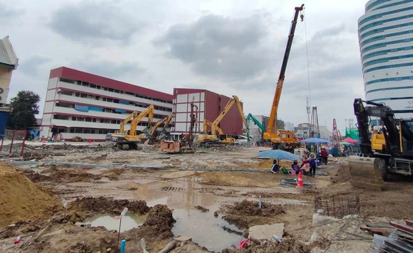  รื้อถอนอาคารสน.สามเสน เสร็จแล้ว เร่งคืนผิวจราจรแบบถาวร