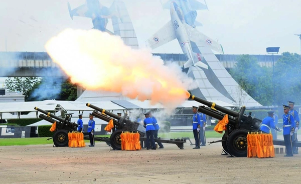 พิธียิงสลุตหลวง 21 นัด เฉลิมพระเกียรติในหลวง 28 กรกฎาคม 2568