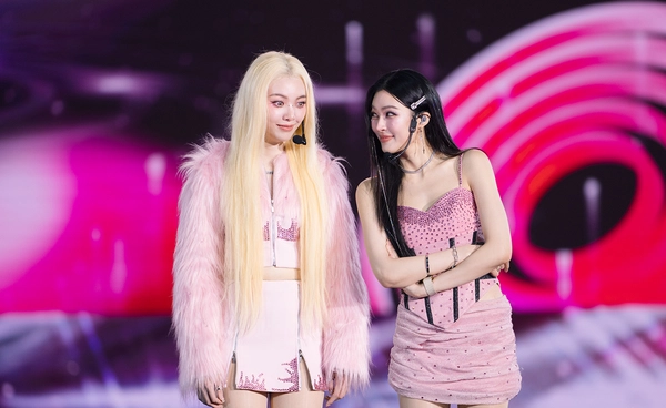 ภาพความประทับใจ  “หลิง–ออม” ระเบิดความฟินสนั่นอิมแพ็ค  “HER & HERS LINGORM 1st FANCON” 