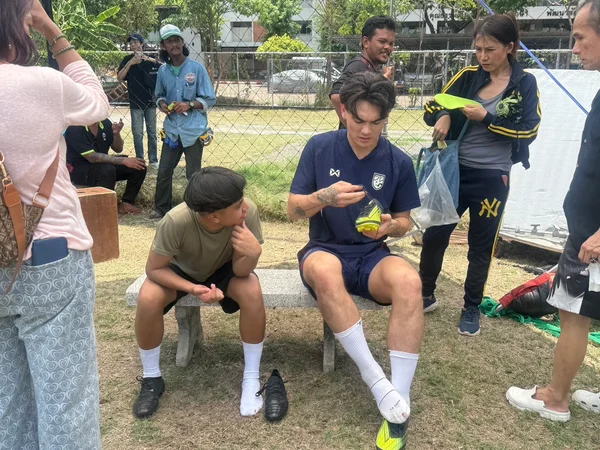  “คู่เตะแข้งบิน” ตะลุยฝนถ่ายจนปิดกล้อง เตรียมออนแอร์ซีรี่ส์น้ำดีปลายสิงหาคมนี้