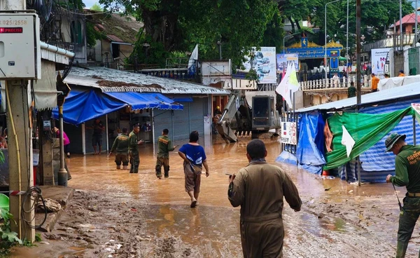 น้ำท่วมแม่สาย ล่าสุดฝนหยุดแล้ว ระดับน้ำลดลงต่อเนื่อง ไม่มีผู้บาดเจ็บ