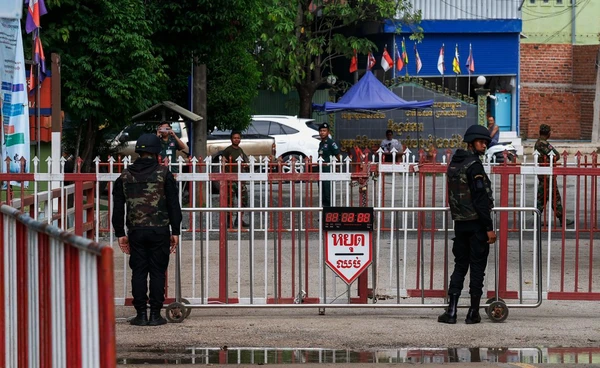 กองกำลังบูรพาเตือน ข่าวผ่อนผันคนไทยกลับกัมพูชาไม่จริง