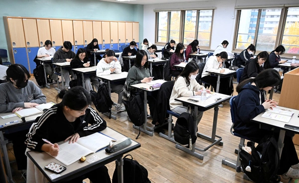 สมาร์ตโฟนถูกแบนในห้องเรียน กฎหมายใหม่เกาหลีใต้ เริ่มมีนาคม 2026