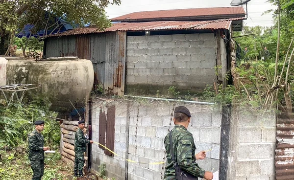 กองทัพ-ชุมชนร่วมซ่อมบ้านช่วยครอบครัวพลฯ อดิศร เหยียบทุ่นระเบิดสุรินทร์