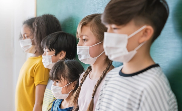 งานวิจัยชี้เด็กเล็กสูดมลพิษ  เสี่ยงป่วยตอนโตโดยไม่รู้ตัว