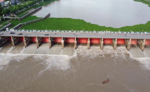 กรมชลประทาน เตือน 11 จังหวัดภาคกลาง เตรียมรับมือน้ำเจ้าพระยาเพิ่มสูงขึ้น   