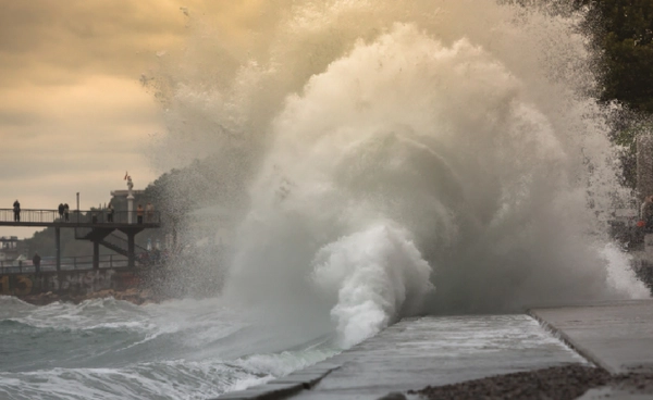 พายุในเอเชียตะวันออกเฉียงใต้ อนาคตแรงขึ้นอีกแน่ หากโลกยังไม่หยุดร้อน!
