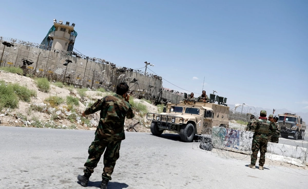 ทรัมป์ขู่ลงโทษอัฟกานิสถาน หากไม่คืนฐานทัพบากรัมให้สหรัฐฯ