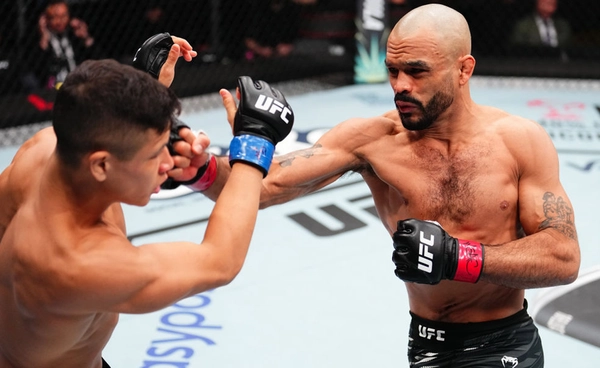 ฟอนต์ มั่นใจเร็วกว่า มาร์ติเนซ  หวังคว้าชัยในศึก NOCHE UFC