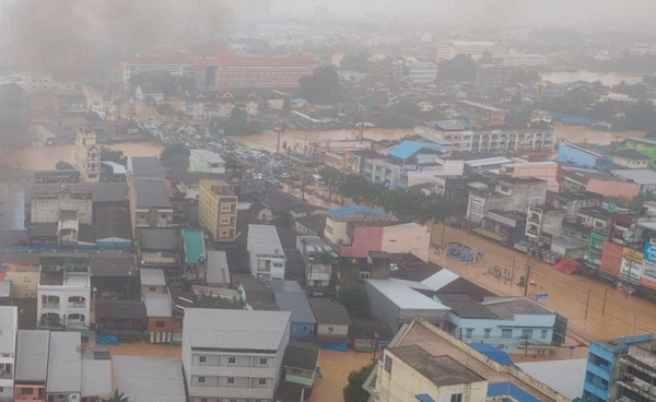 น้ำท่วม 8 จังหวัดภาคใต้ระดับน้ำลดลงต่อเนื่อง แต่ยังกระทบ 333,907 ครัวเรือน