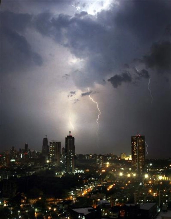 เตือนรับมือฝนเพิ่มทั่วไทย เตรียมเข้าสู่ฤดูฝนกลางพ.ค.นี้