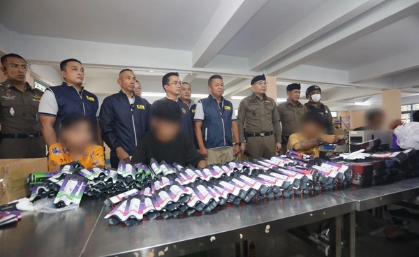 CIB รวบต่างด้าวผลิตบุหรี่ไฟฟ้า  60,000 ชิ้น 