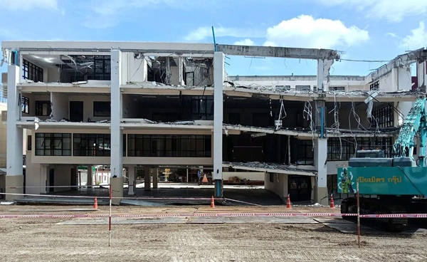 นายกสมาคมวิศวกรโครงสร้างฯ ตรวจรื้อถอน สน.สามเสน ย้ำคุมเข้มความปลอดภัย–ห่วงอุโมงค์ใต้ดิน