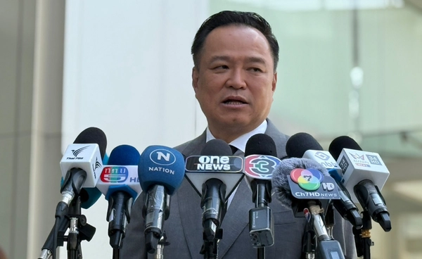 “นายก” เรียกถก เลขา สมช. - จ่อส่งเที่ยวบินไปรับคนไทยหลายพันคนกลับ