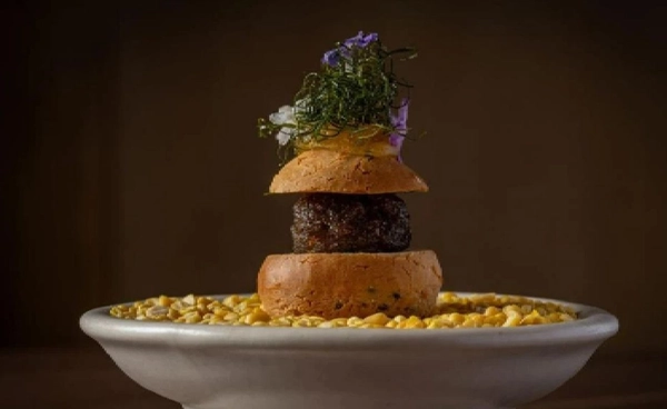 Fine Dining ไม่ได้แค่เสพความหรูหรา ยังเป็นโอกาสให้เราได้ฝึกการกินอย่างมีสติ  Mindful Eating