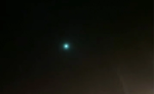 “ลูกไฟสีเขียวขนาดใหญ่” มองเห็นเหนือท้องฟ้าหลายท้องที่ในประเทศไทย คาดอาจเป็นดาวตกชนิดระเบิด