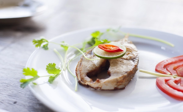 ชวนกิน "ปลา" อาหารป้องกันโรคหัวใจ โปรตีนสูง ร่างกายดูดซึมได้ถึง 96%