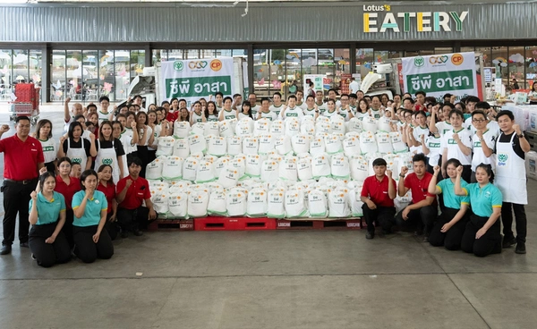 เครือซีพี ช่วยชาวใต้ฝ่าวิฤตน้ำท่วม ส่ง 2,000 ถุงกำลังใจ–ไข่ 3 แสนฟอง