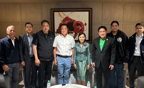 จากกลุ่มเพื่อนเนวิน ถึง พรรคภูมิใจไทย เทียบเส้นทางเสนอชื่อ นายกฯ พลิกขั้ว