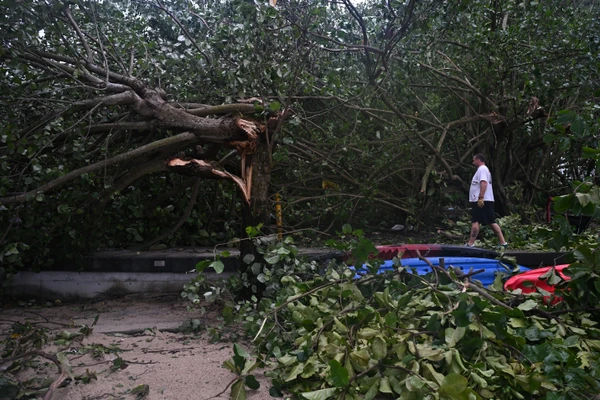 ฮ่องกงกลับสู่ภาวะปกติหลังไต้ฝุ่น "วิภา" พัดถล่ม