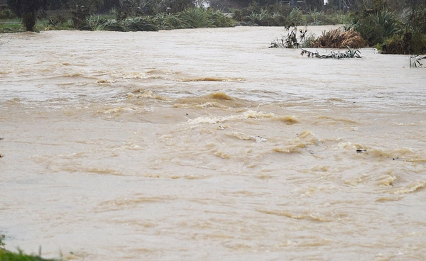 เตือน 16 จังหวัดพื้นที่เสี่ยงภัยเฝ้าระวังน้ำท่วมฉับพลัน น้ำป่าไหลหลาก ดินโคลนถล่ม