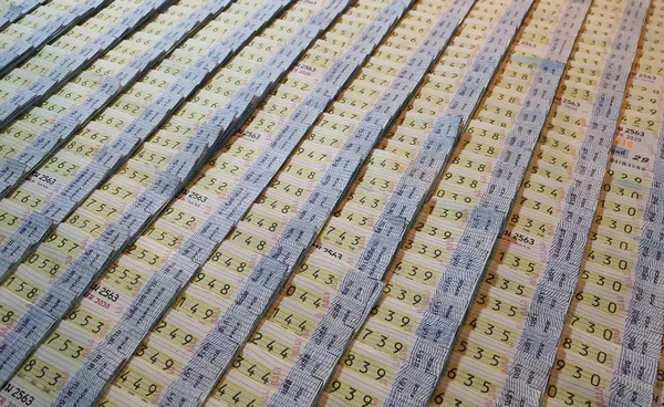 รวมเลขเด็ด! หวยออกเดือนสิงหาคมย้อนหลัง 20 ปี พร้อมแนวทางงวดนี้