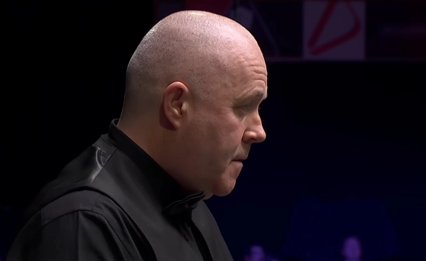 ประวัติส่วนตัว จอห์น ฮิกกิ้นส์ : "พ่อมดวิสกี้" ยอดนักสอยคิวจอมเก๋า!