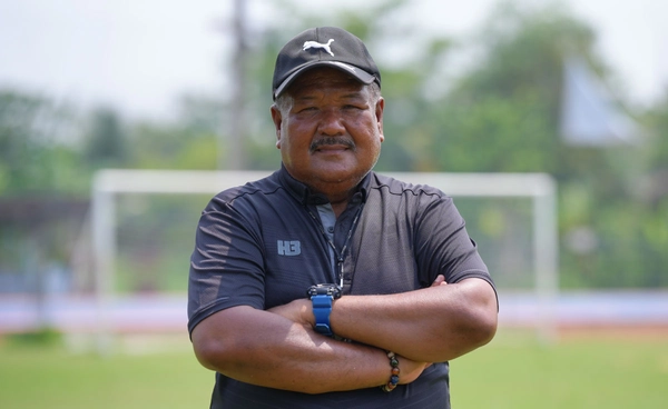 “บอลไทยติดหล่ม เพราะเส้นสาย?” แกะรอยคอร์รัปชันในสนามเยาวชน ผ่านสายตาโค้ชรุ่นเก๋า