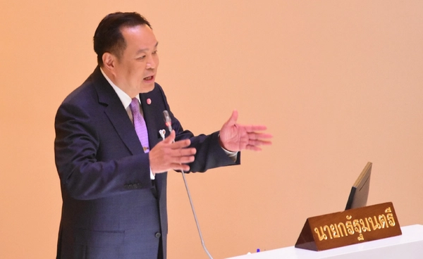 นายกฯ ปัดสัมพันธ์ผู้นำกัมพูชา ยืนยันรัฐบาลโปร่งใส-ตรวจสอบได้