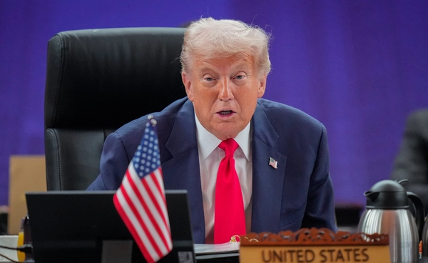 ทรัมป์ถวายความอาลัยต่อการเสด็จสวรรคต สมเด็จพระพันปีหลวง